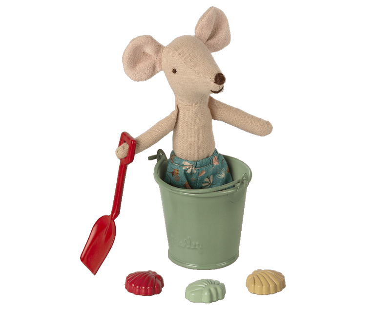 Juego de playa: pala, cubo y moldes de conchas