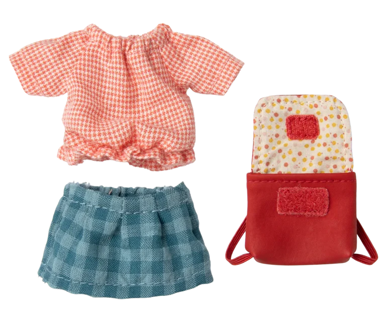 Ropa y bolso ratona hermana mayor