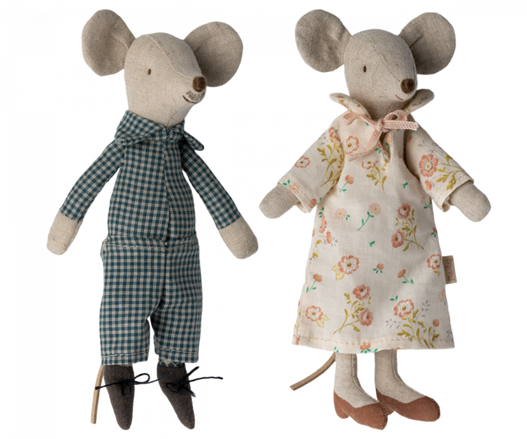 Abuelos en caja de puros