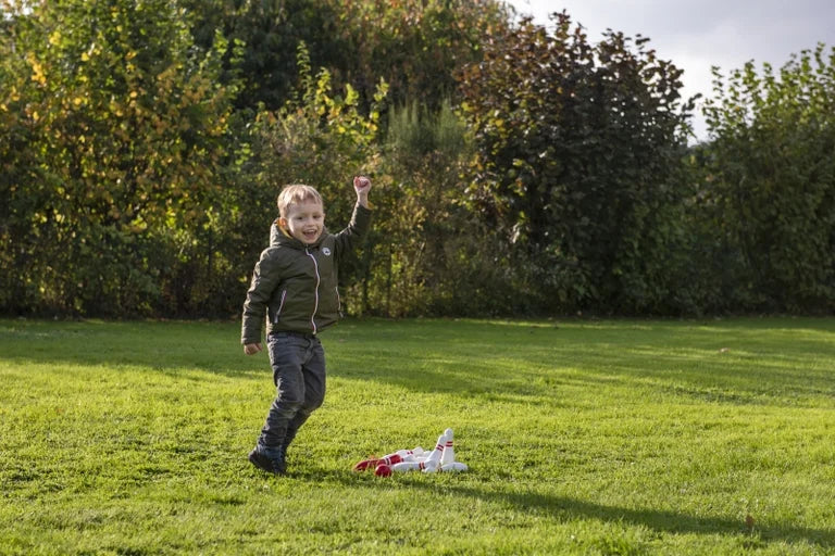 Juego de bolos de madera