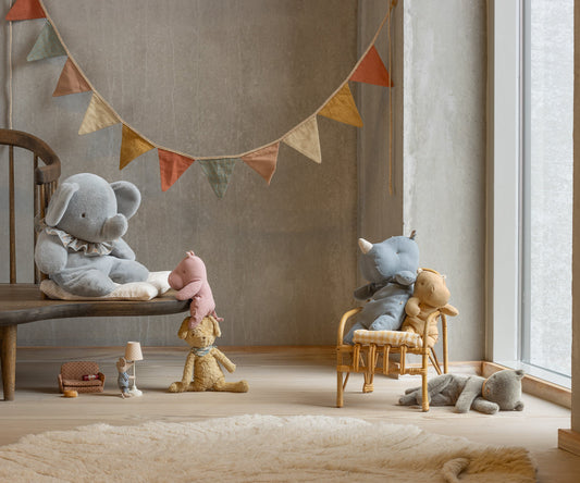 Peluche gatito durmiente Maileg extra suave - Doudou para bebé