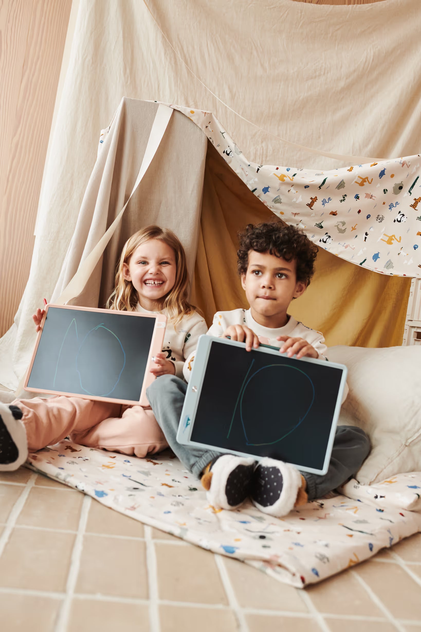 Pizarra Mágica Zora Liewood