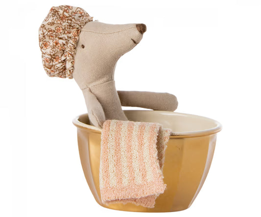 Souris dans sa baignoire