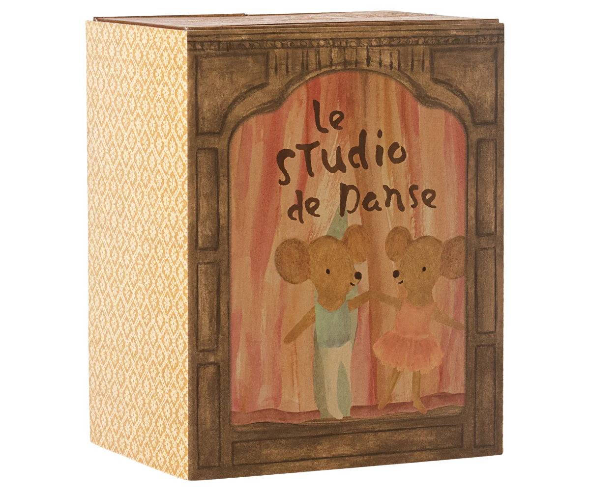 Ratones ballet en estudio de danza, hermana y hermano pequeños Maileg